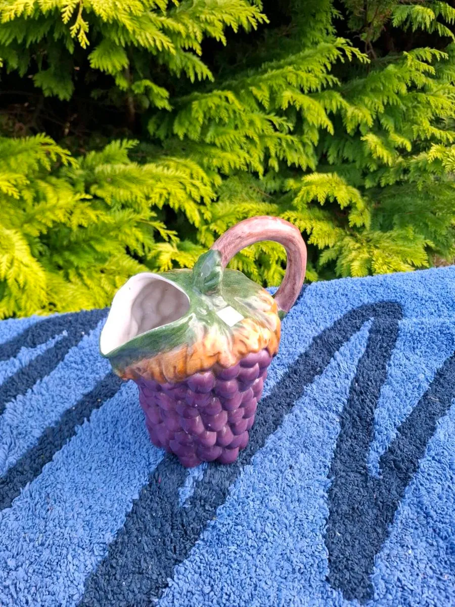 Large water jug - Image 2