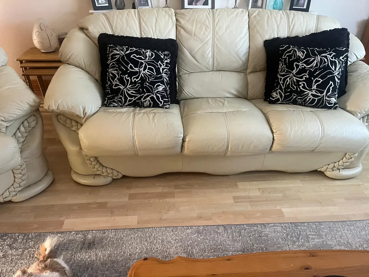 Cream Leather Couch and 2 Armchairs - Image 2
