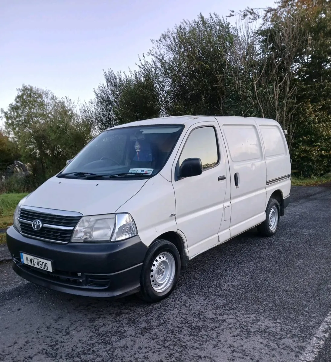 2011 toyota hiace , full test , 5500 euro - Image 3
