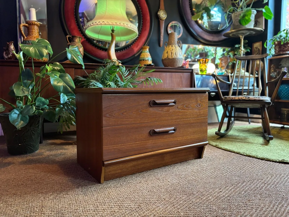 Mid Century Chest of Drawers - Image 2