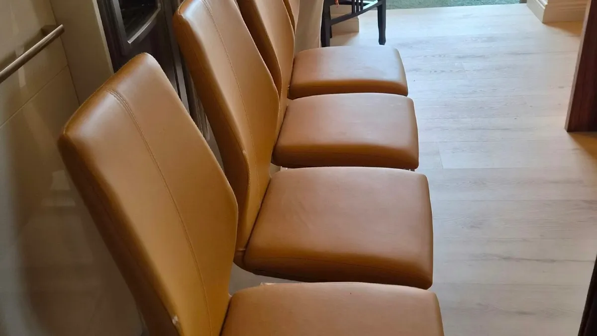 Dining Room/Kitchen chairs - Image 2