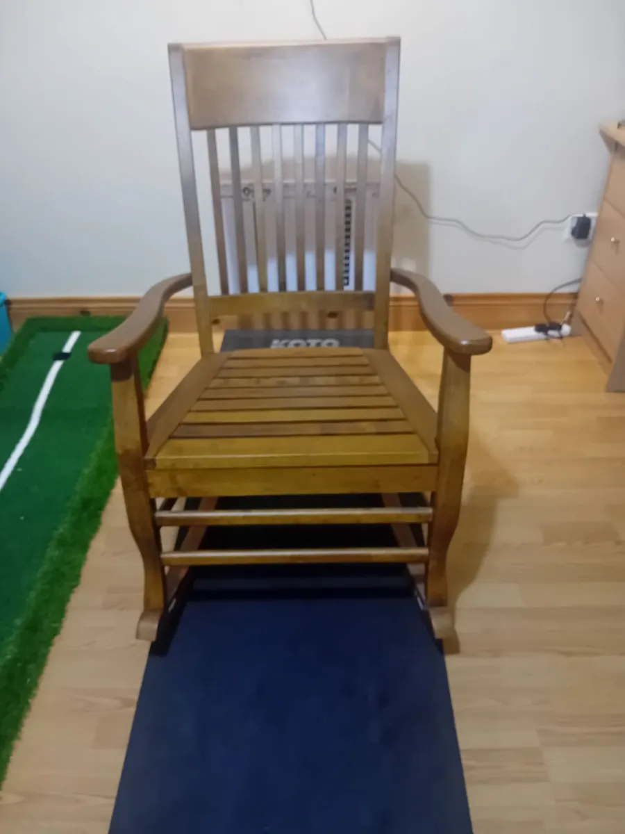 2 Rocking Chairs - Image 2