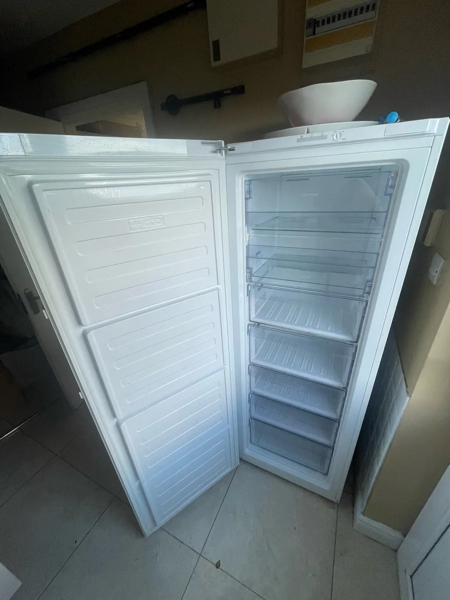 Beko freezer - Image 2