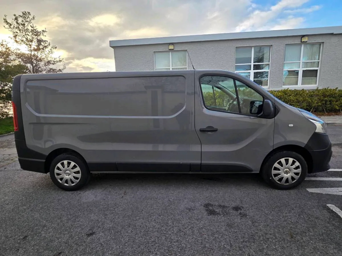 NissanNV300 2018 88000KM - Image 3