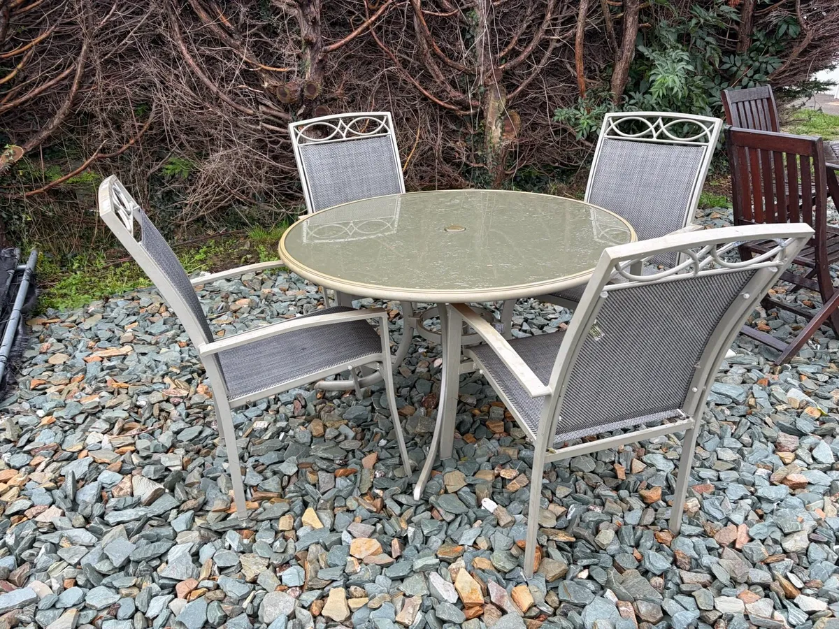 garden table + 4 chairs set - Image 2