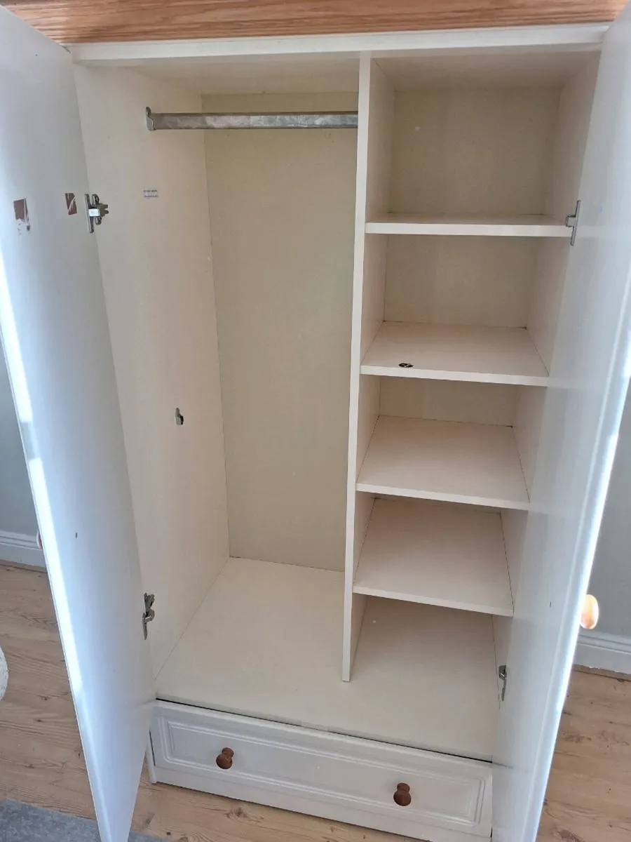 Childs wardrobe - Image 2