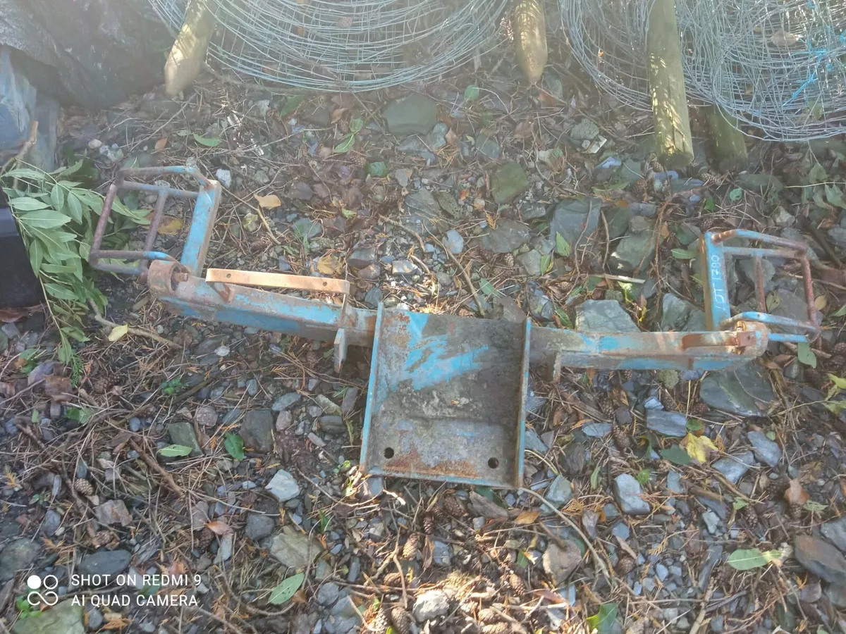 Wheels and tyres Foot Step Frame for County - Image 3