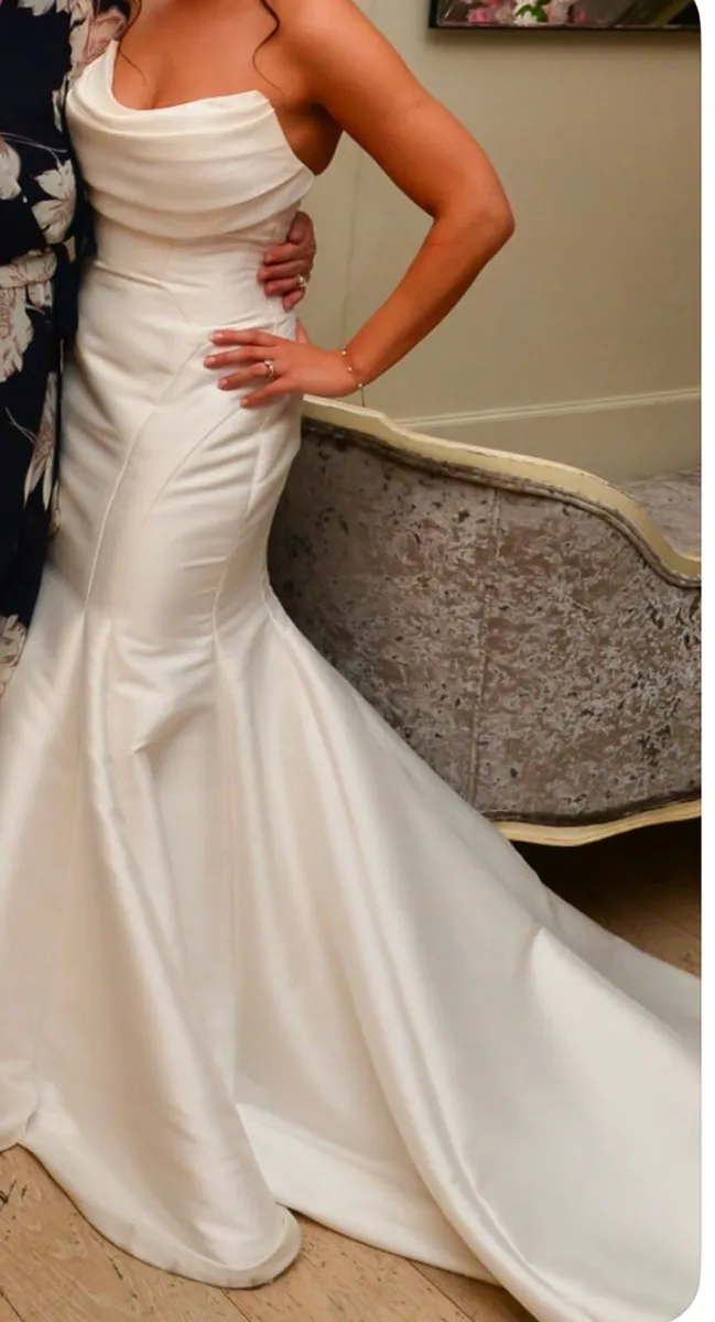 Luxury Mikado Fabric Mermaid Style Wedding Dress - Image 4
