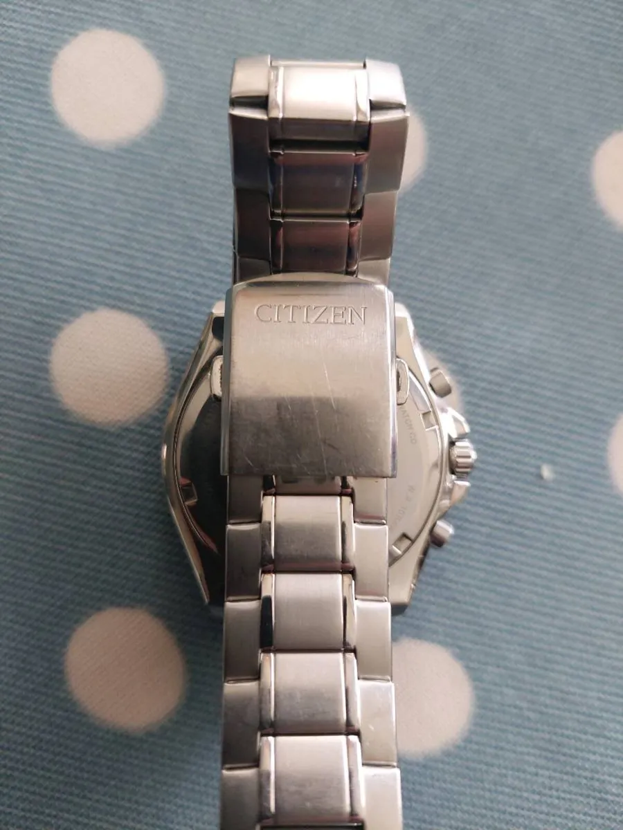 Citizen Eco-Drive quartz chronograph H500-S101662 - Image 4