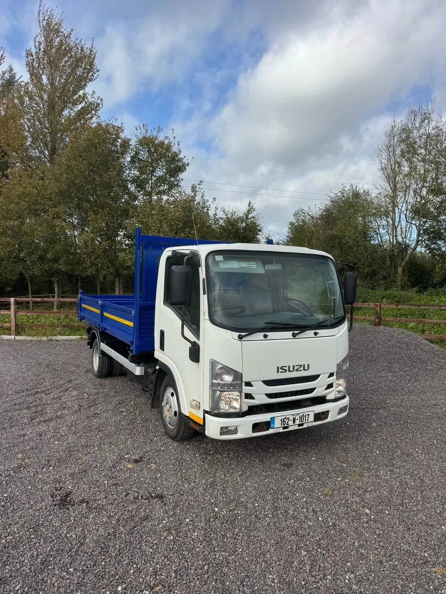 Isuzu 3.5ton tipper - Image 2