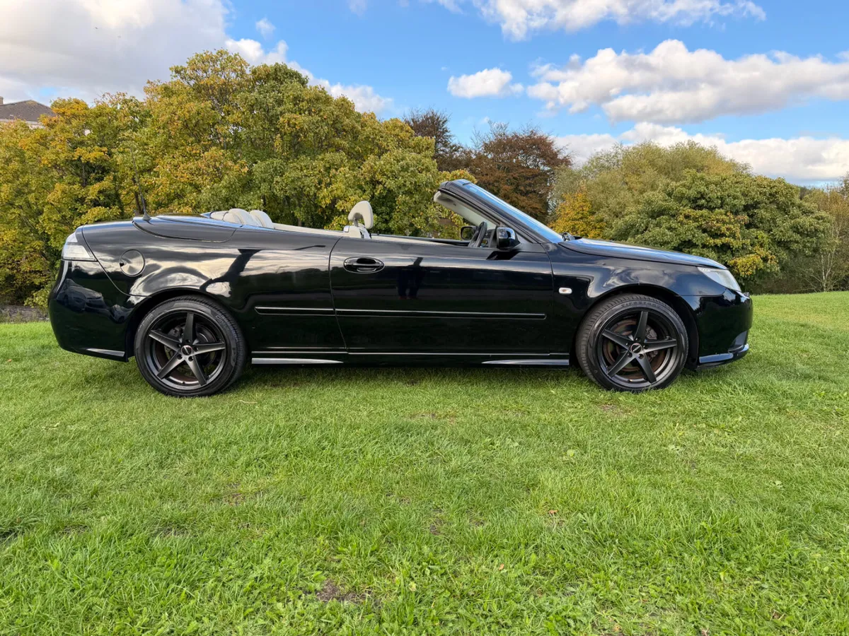 NO RESERVE AUCTION  08 SAAB 93 CONVERTIBLE 1.8t - Image 3