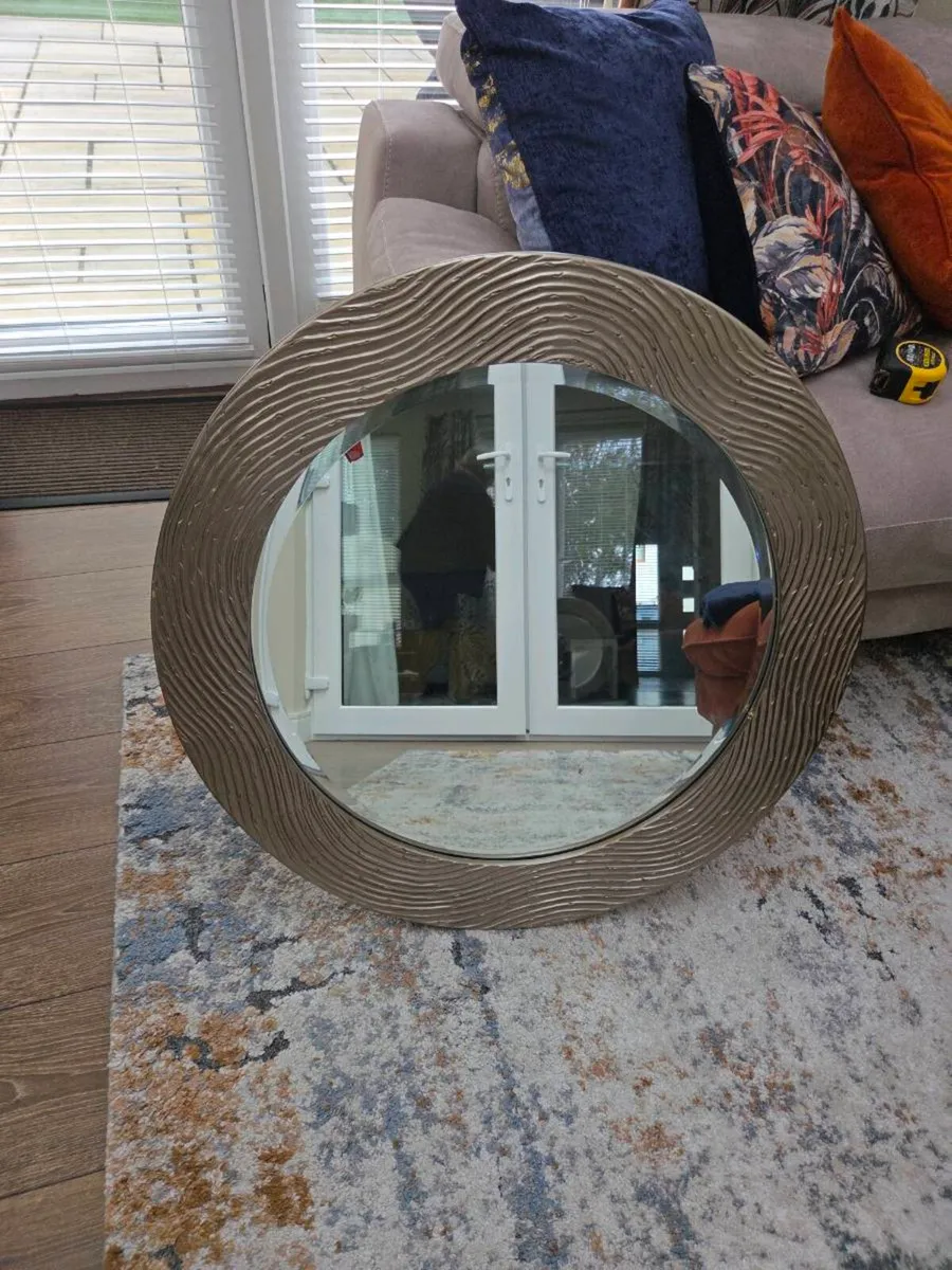 Circular Mirror - Image 1