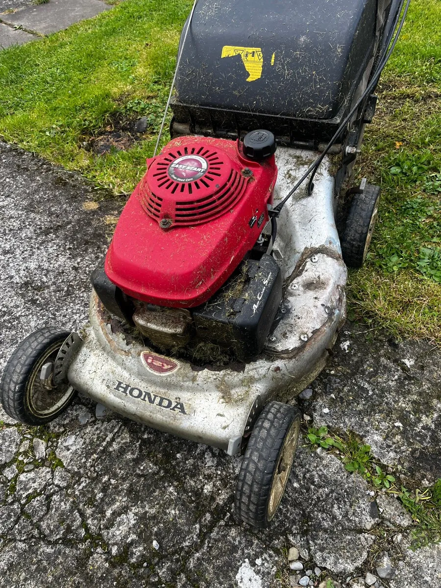Honda lawnmower - Image 1