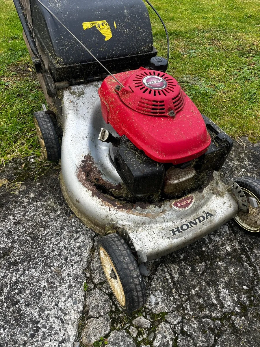 Honda lawnmower - Image 2