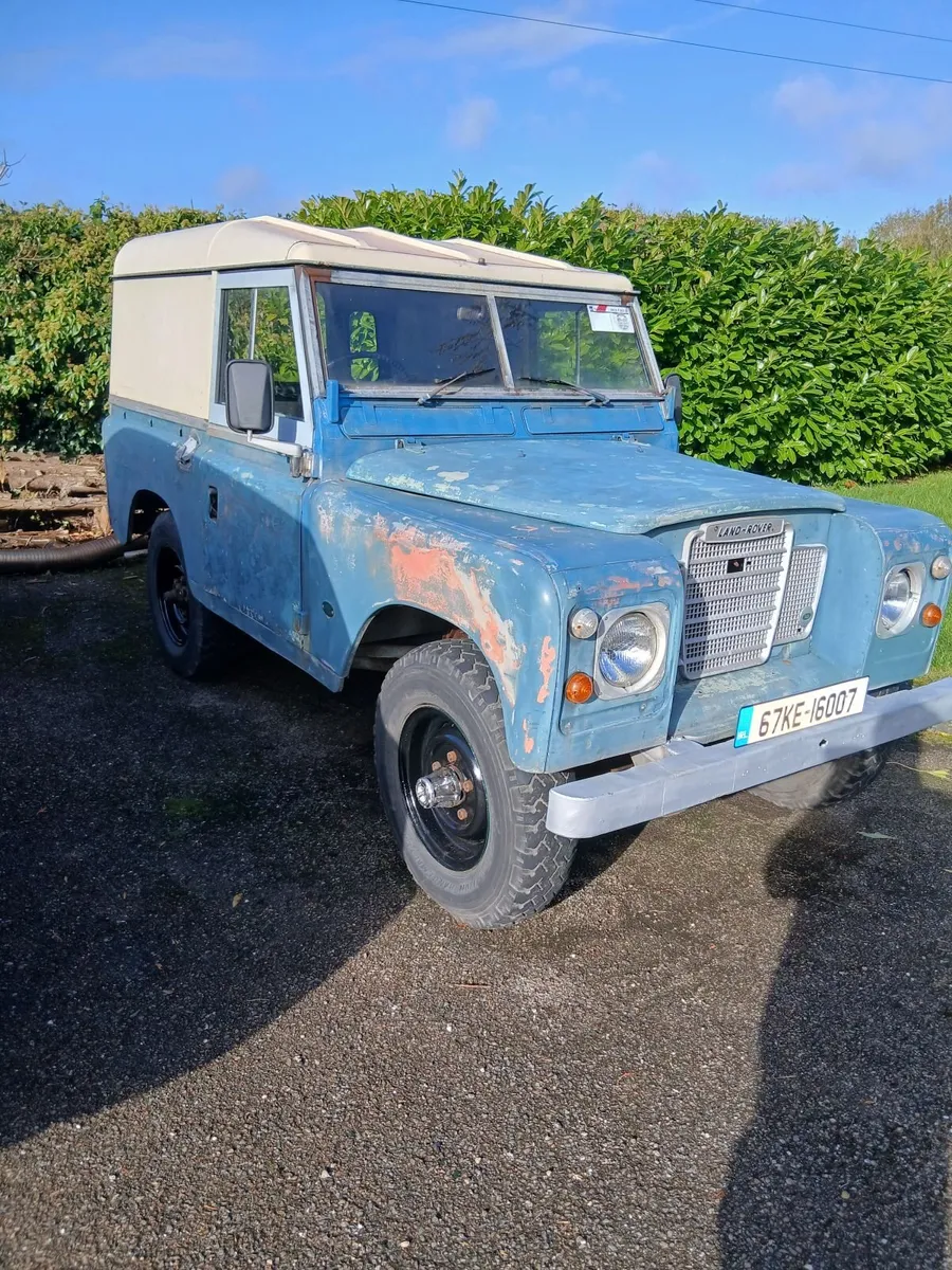 Land Rover Series - Image 1