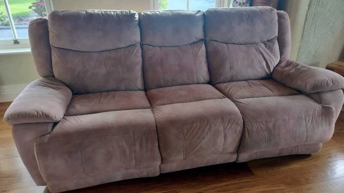 3 +2+2 seater manual reclining couches - Image 1