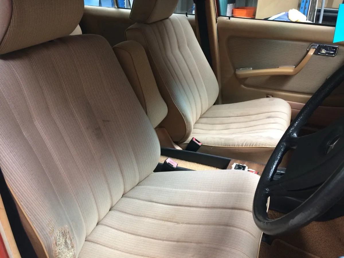 Mercedes Estate - Image 3