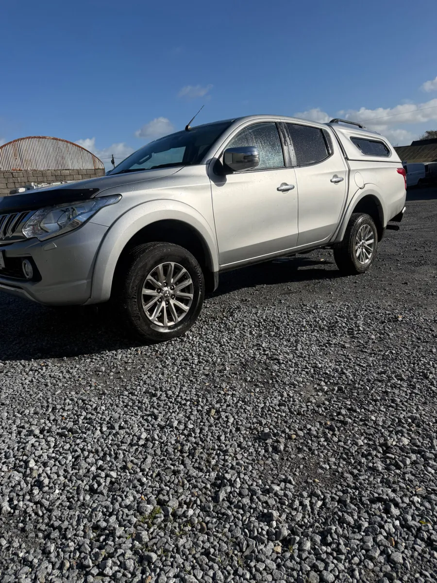 2017 Mitsubishi L200 - Image 1