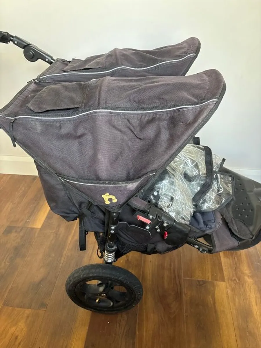 Out and About double buggy - Image 2