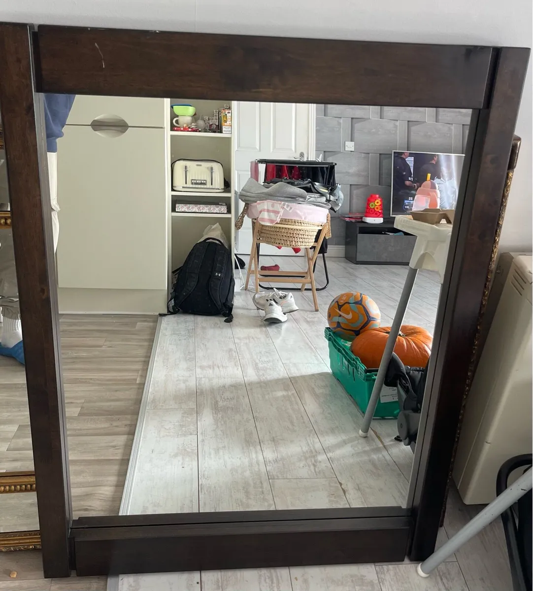 Mirror - Image 2