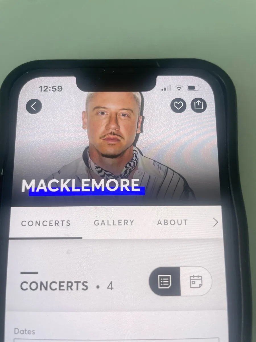 2 STANDING MACKLMORE