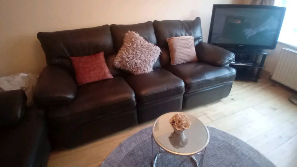 Brown leather sofa - Image 1