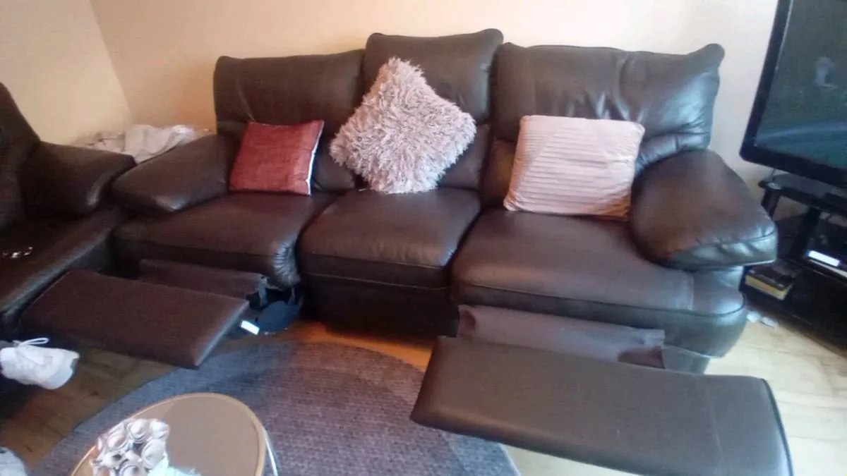 Brown leather sofa - Image 3