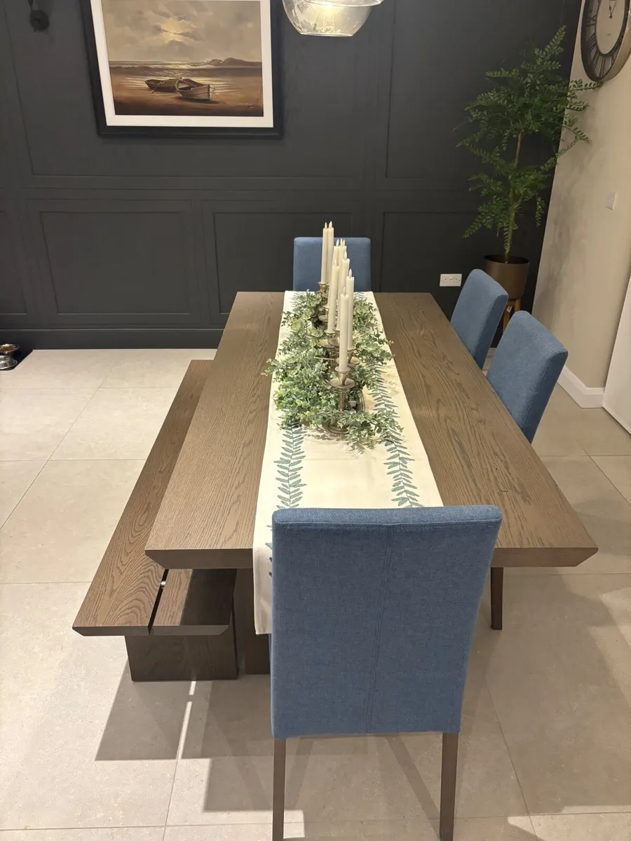 Dinning Table - Image 3