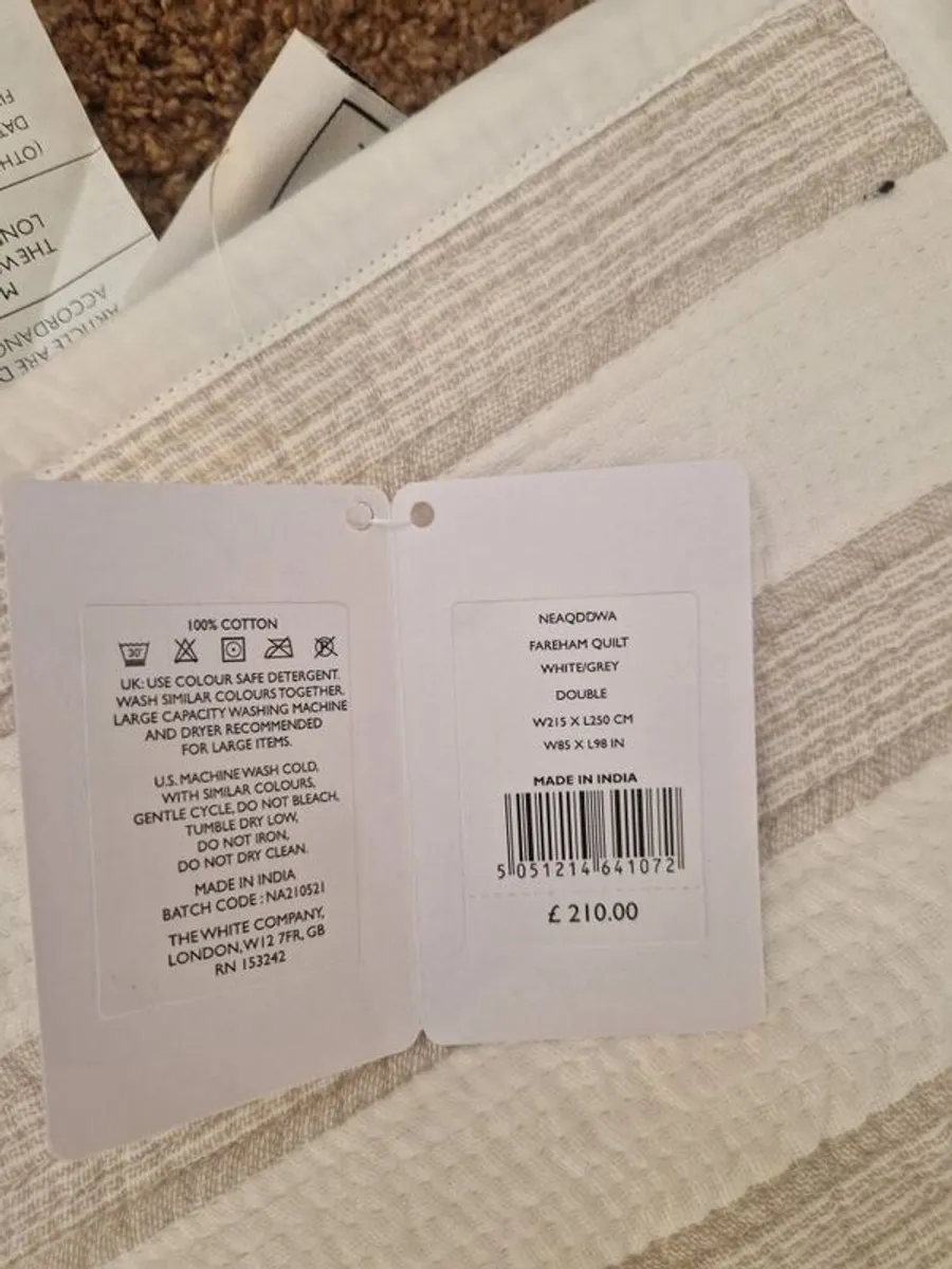 The White Company quilt - Image 3