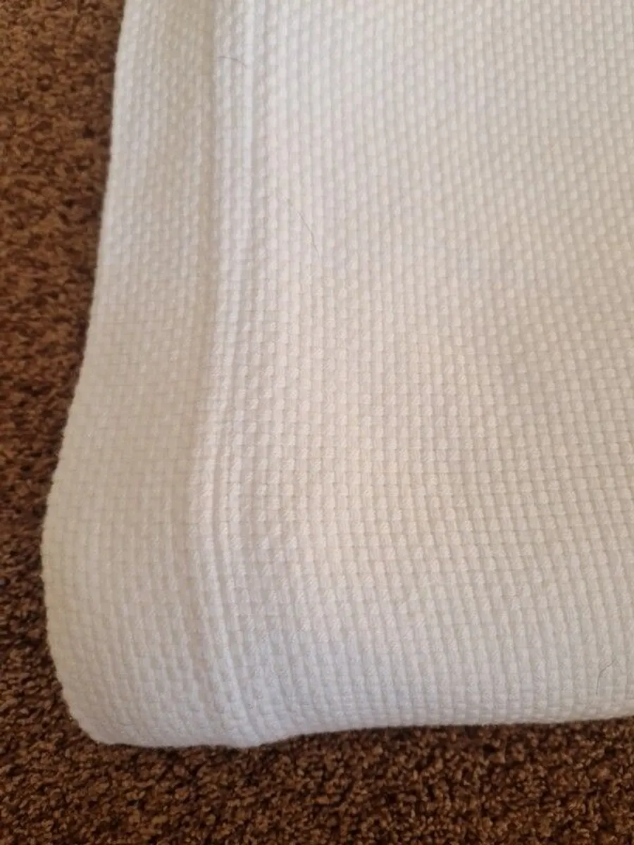 The white company blanket - Image 2