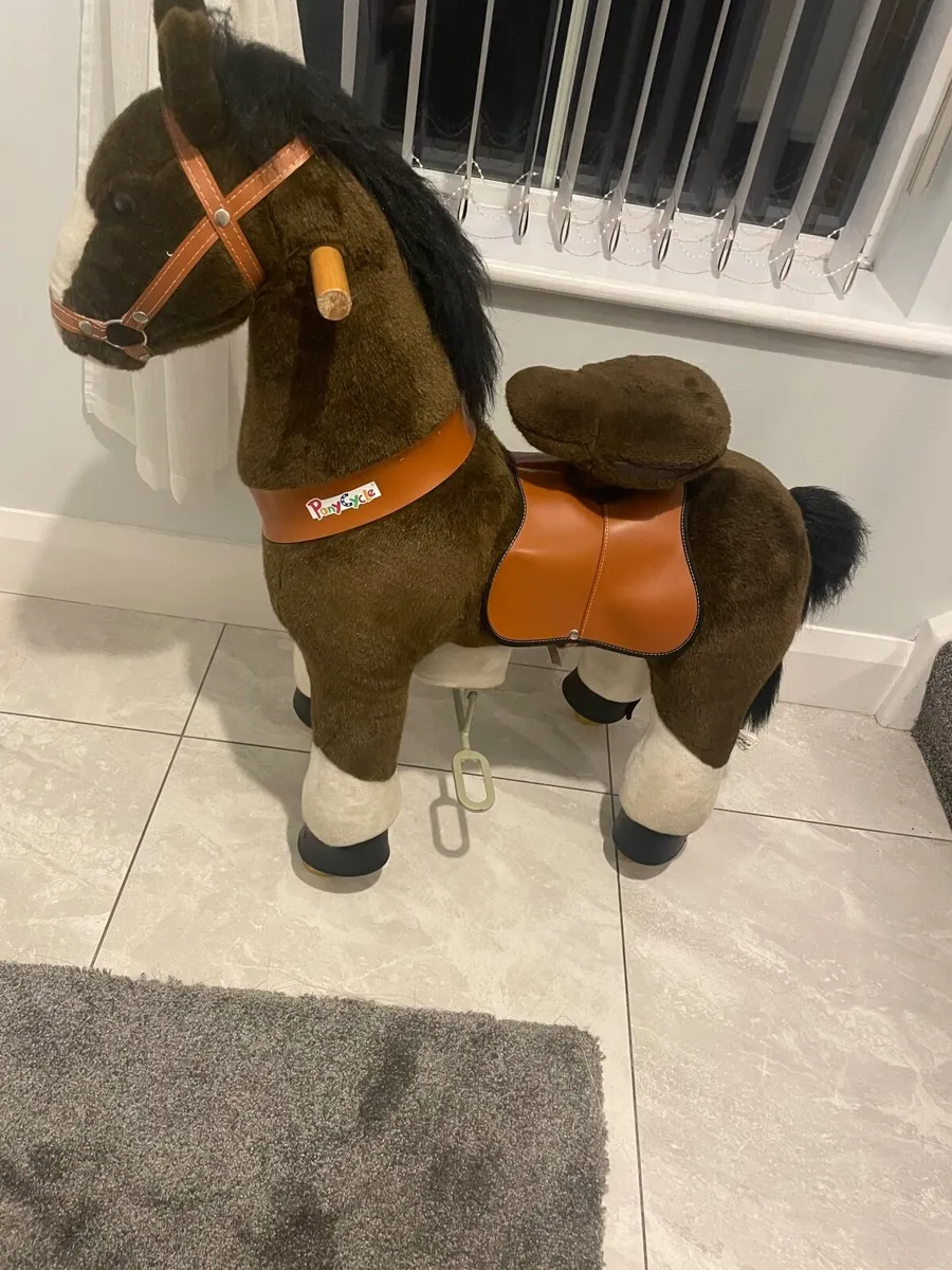 Ride on pony - Image 2