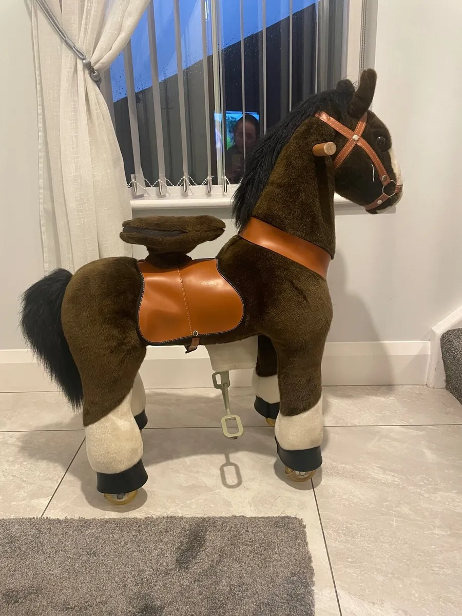 Ride on pony - Image 3