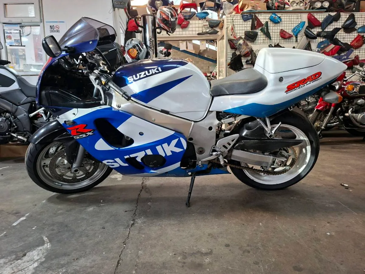 Suzuki gsxr 600 - Image 3