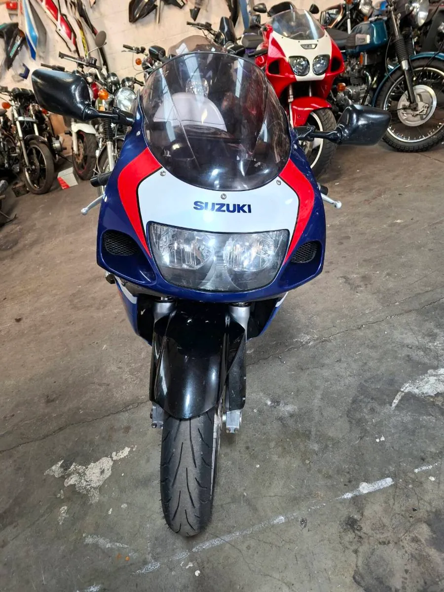 Suzuki gsxr 600 - Image 4