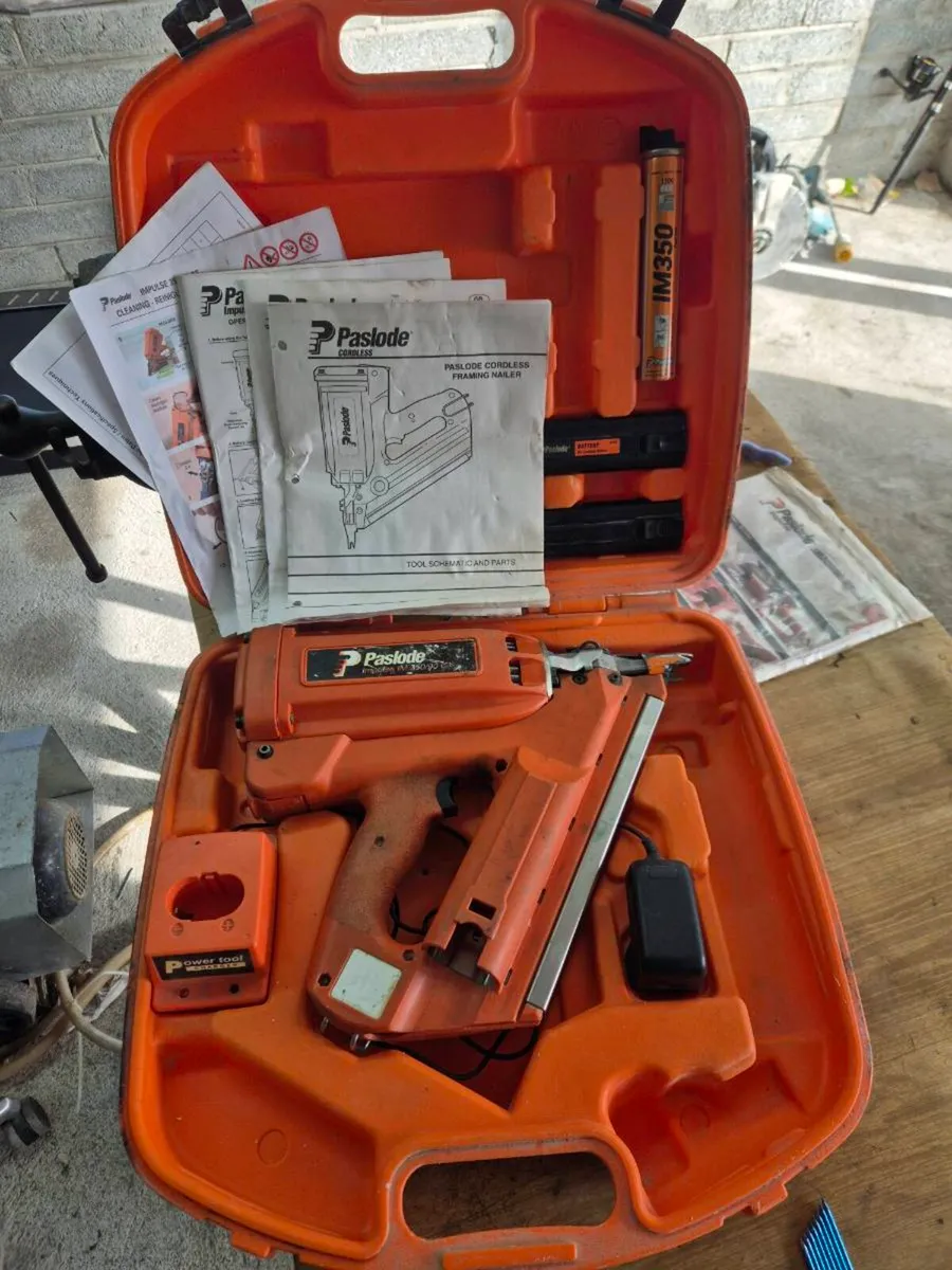 Paslode IM350/90 CT 1st Fix nail gun - Image 1