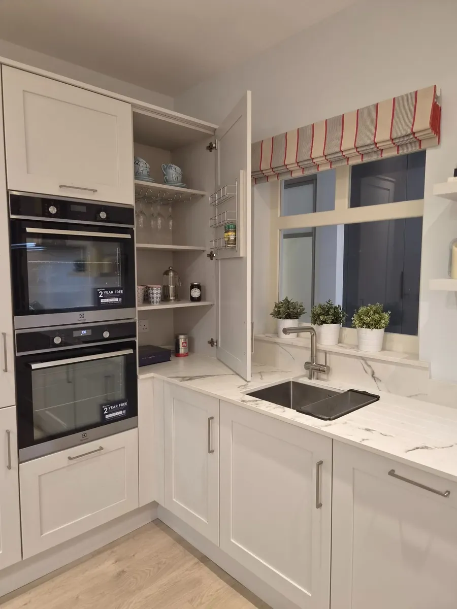 Ex Kitchen Display - Image 2
