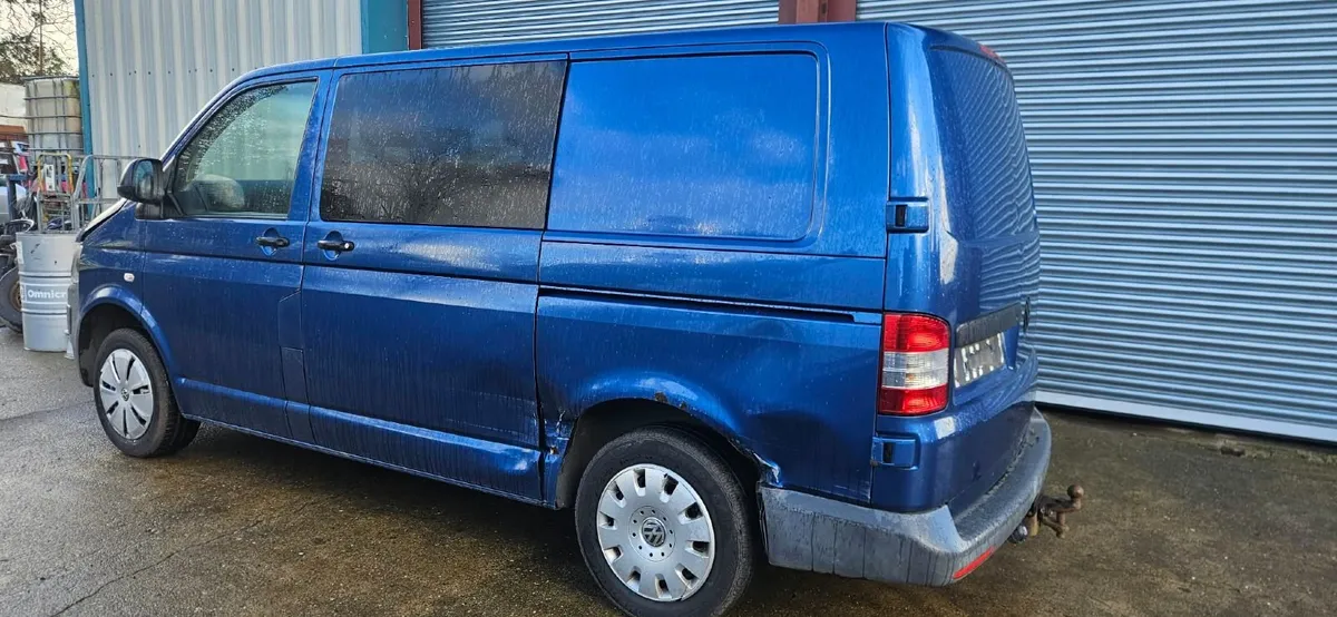 2014 Volkswagen Transporter T5.1 2.0 BREAKING - Image 4