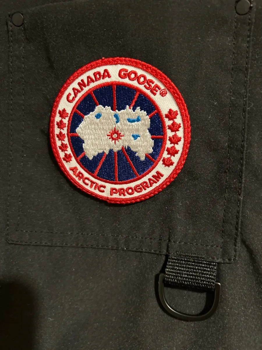 Authentic Canada Goose Tactical Gillet - Image 4