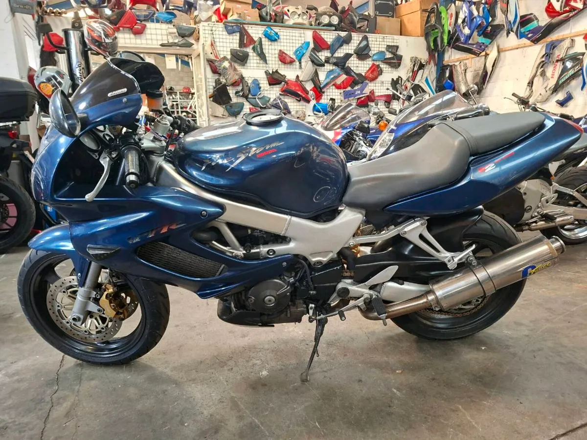 Honda vtr 1000 - Image 2