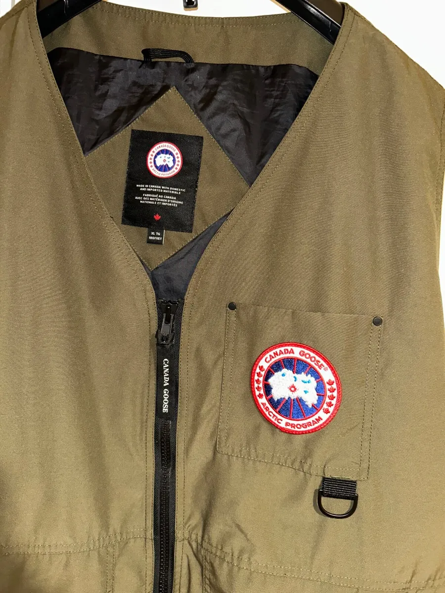 Authentic Canada Goose Tactical Gillet - Image 3