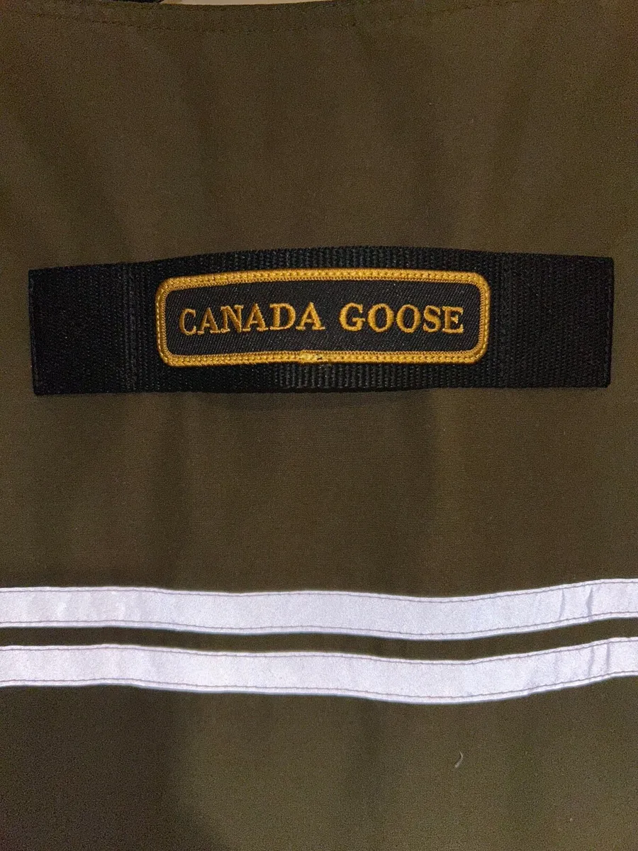 Authentic Canada Goose Tactical Gillet - Image 4