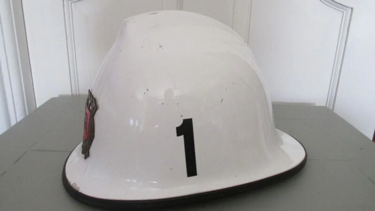Rare Dutch fire helmet (3 of 3) - Image 2
