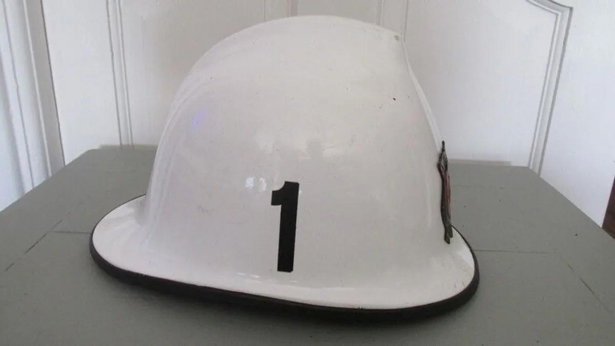 Rare Dutch fire helmet (3 of 3) - Image 3