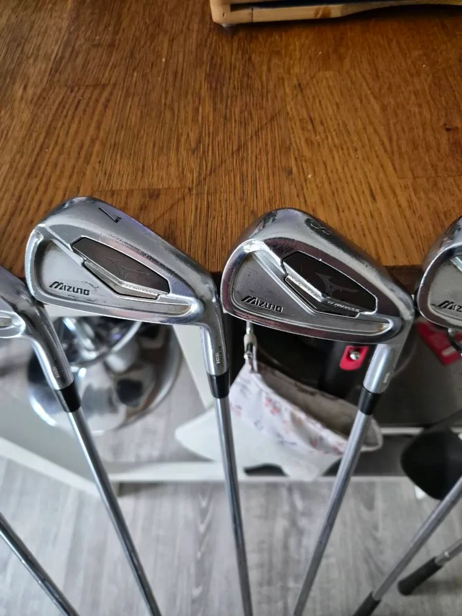 Mizuno irons - Image 1