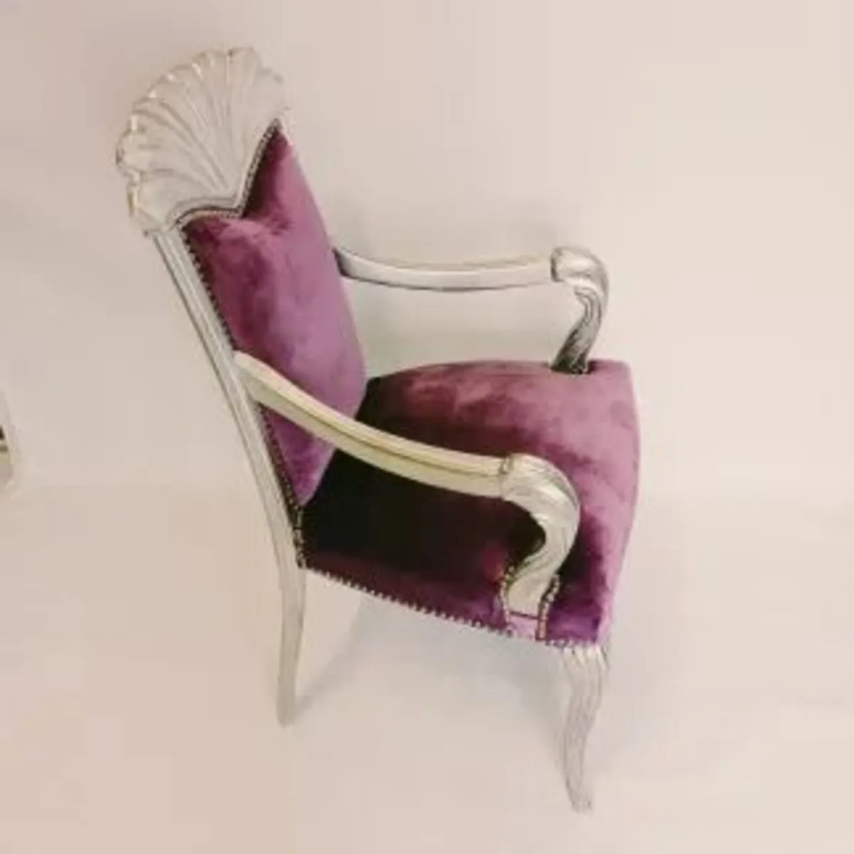 Armchair with purple velvet - Image 1