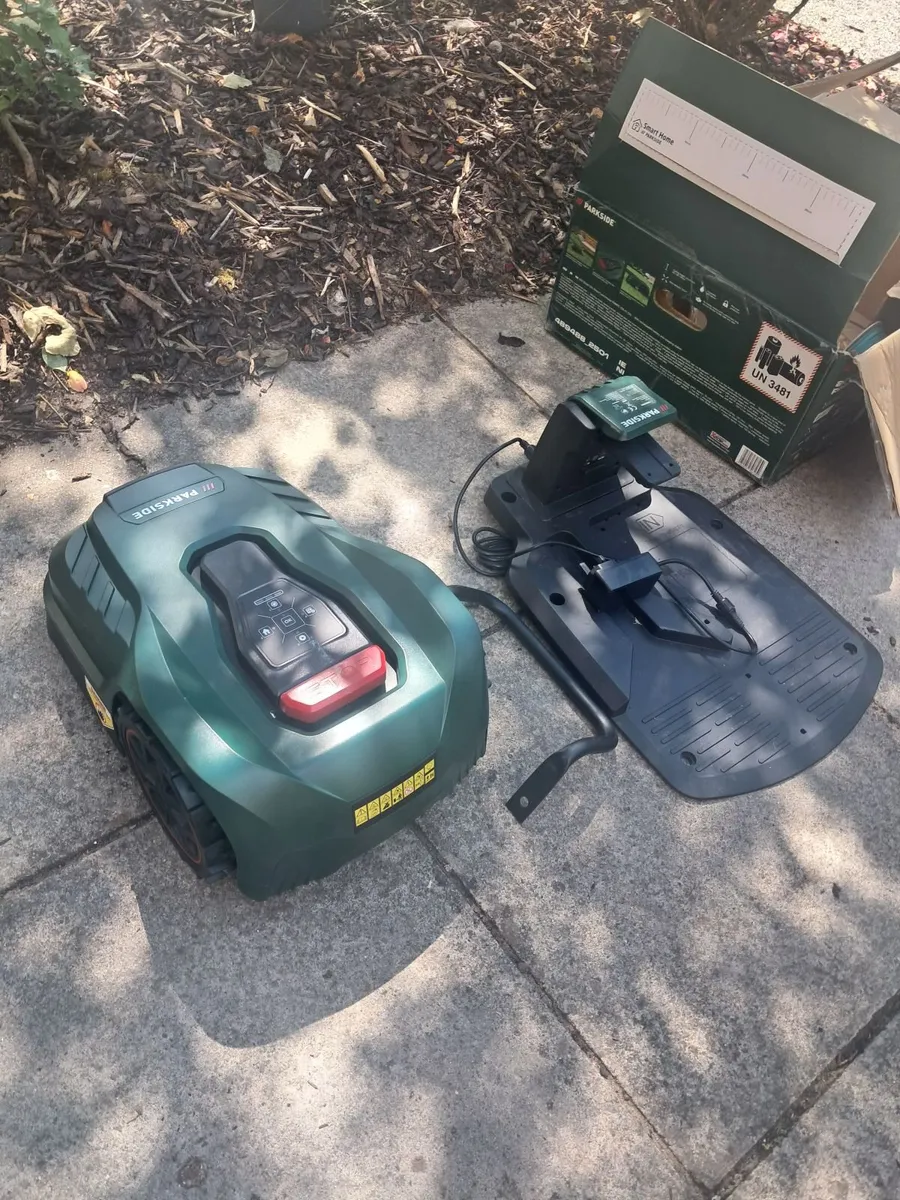 Robotic lawnmower - Image 3