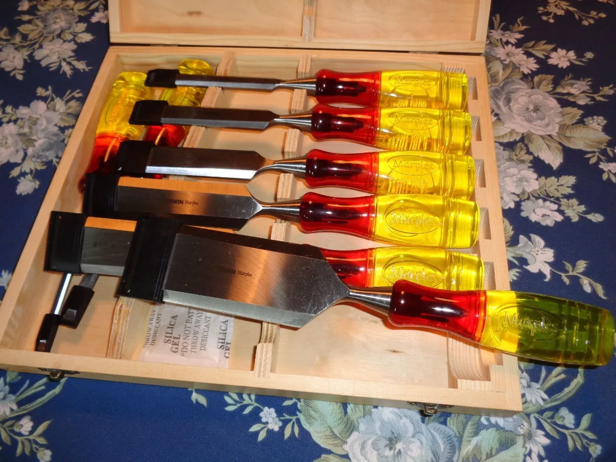 MARPLES CHISELS  8 PIECE NEW  &  DRAW KNIFES - 2 - Image 1