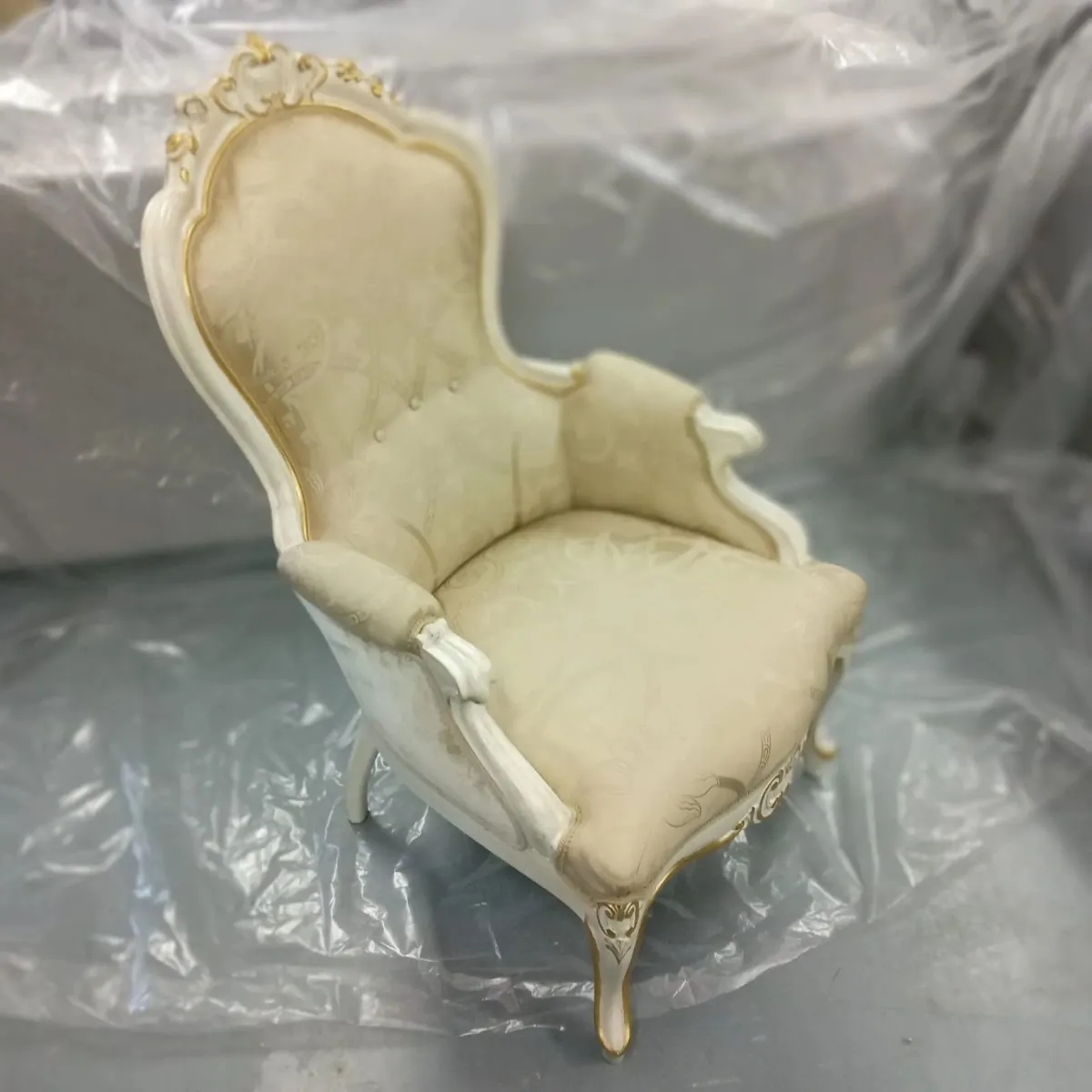 Baroque Armchair Cream with gold - Image 2