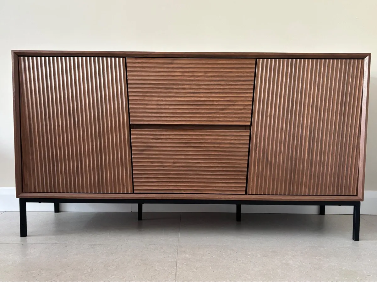 Sideboard - Image 3