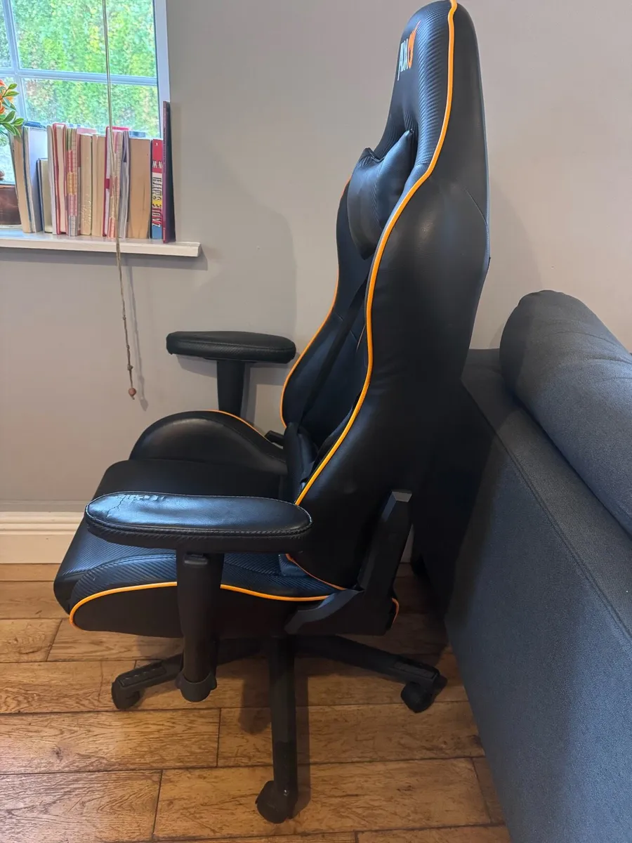Gaming and Office chair - Image 2